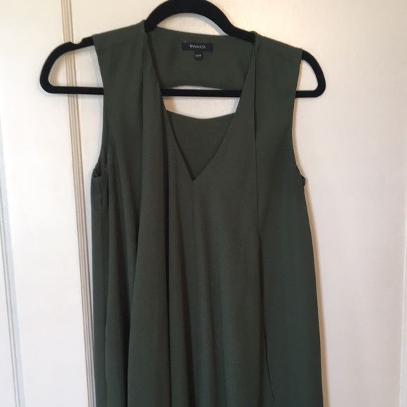 EUC RW&CO Asymmetrical V-Neck Shift Dress - Picture 1 of 7
